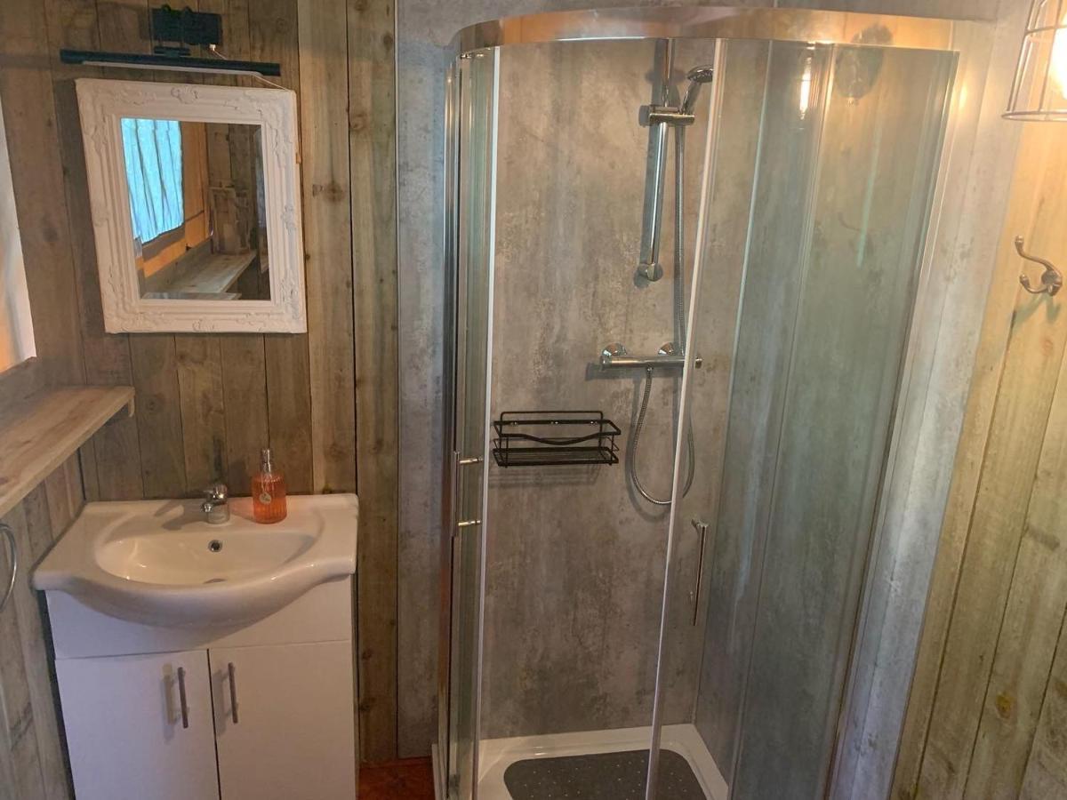 Mountain View Safari Tent With Hot Tub In The Heart Of Snowdonia Dolgellau Eksteriør billede